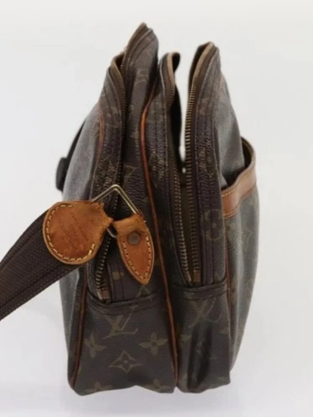 LOUIS VUITTON Monogram Reporter PM Shoulder Bag M45254 LV Auth bs17084